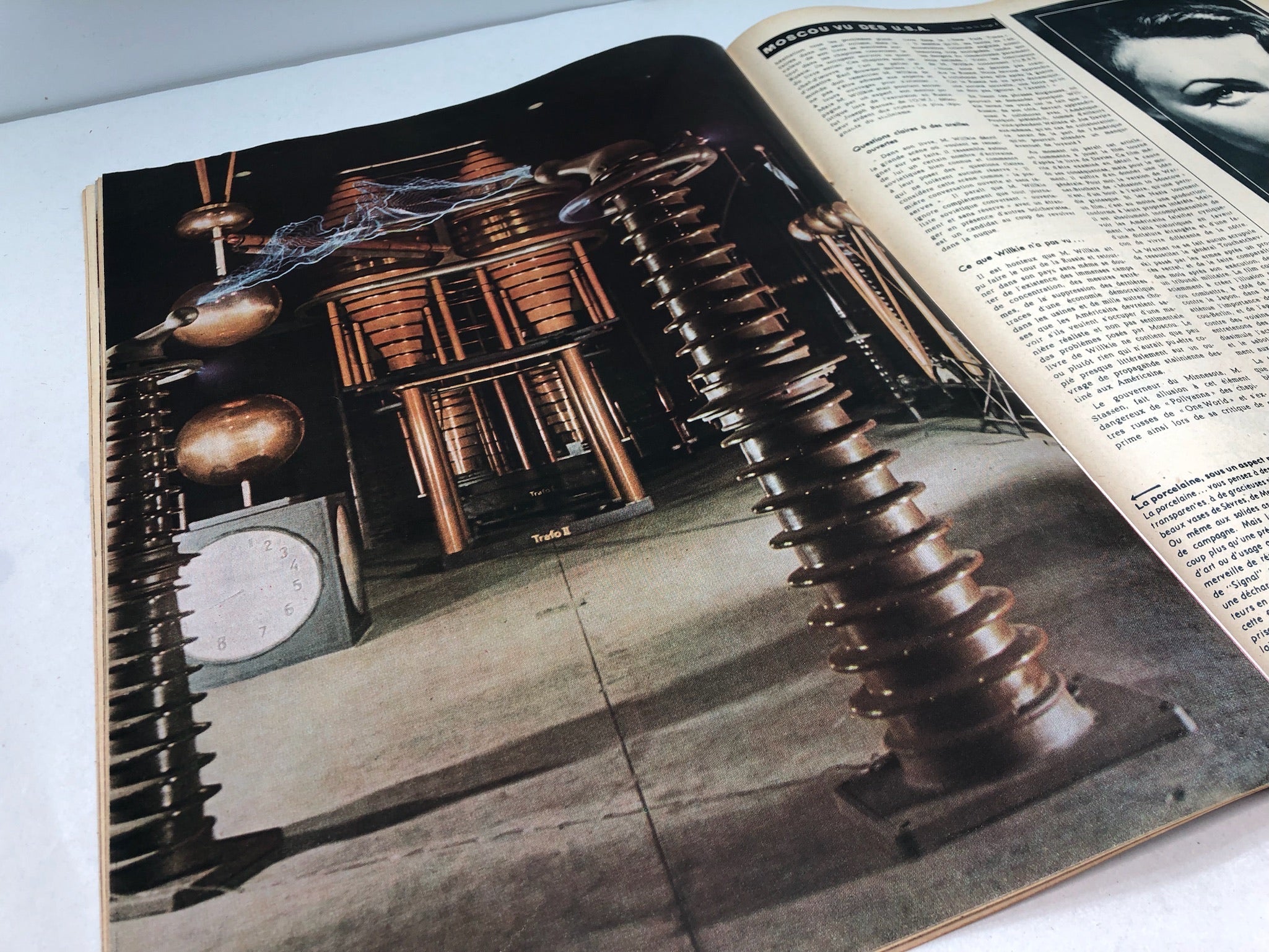 Original French Language WW2 Propaganda Signal Magazine - No.18 1943 - The Militaria Shop