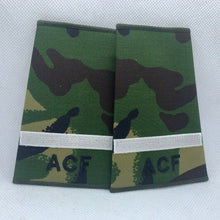 Charger l'image dans la galerie, Cadet ACF DPM Rank Slides / Epaulette Pair Genuine British Army - NEW - The Militaria Shop