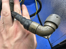 Charger l'image dans la galerie, Original British Army AFV / Air Crew Breifing Headset - FV2106853 - The Militaria Shop