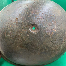 Charger l'image dans la galerie, Original British Army Combat Helmet Mk4 - The Militaria Shop