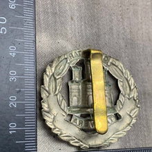 Load image into Gallery viewer, Original WW2 British Army Northamptonshire Regiment Cap Badge - The Militaria Shop