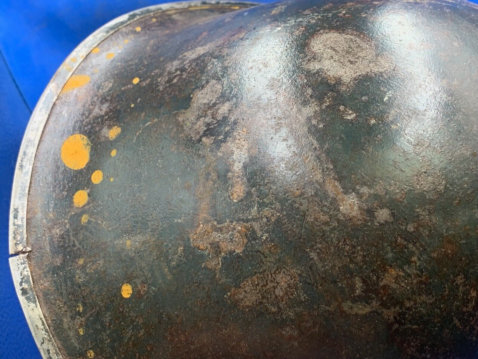 Original WW2 British Army / Canadian Army Mk3 Turtle Combat Helmet - The Militaria Shop
