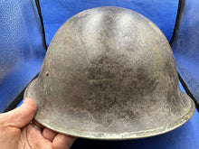 Charger l'image dans la galerie, WW2 British / Canadian Army Mk3 Combat Turtle Helmet - Good Original Helmet - The Militaria Shop