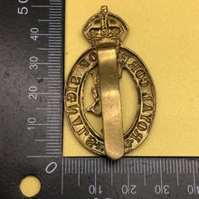 Load image into Gallery viewer, Original WW2 British Army Cap Badge - Royal Corps of Signals - The Militaria Shop