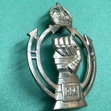 Load image into Gallery viewer, Original WW2 Royal Armoured Corps - Kings Crown British Army Cap Badge - The Militaria Shop