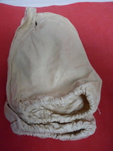 Load image into Gallery viewer, Original WW2 British Army Gunners Winter White Gloves - 1942 - The Militaria Shop