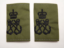 Load image into Gallery viewer, OD Green Rank Slides / Epaulette Pair Genuine British Army - NEW - The Militaria Shop