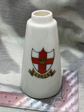 Charger l'image dans la galerie, Original Vintage Crested China Ware Jug - COWES - Isle of Wight - The Militaria Shop