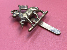 Load image into Gallery viewer, Original WW1/WW2 British Army The Queen's Royal Regiment (West Surrey) Cap - The Militaria Shop