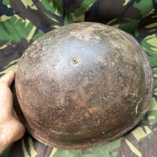 Charger l'image dans la galerie, Original WW2 British / Canadian Army Mk3 Turtle Helmet - The Militaria Shop