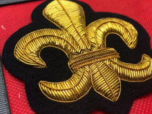 Lade das Bild in den Galerie-Viewer, British Army Bullion Embroidered Blazer Badge - Manchester Regiment - The Militaria Shop