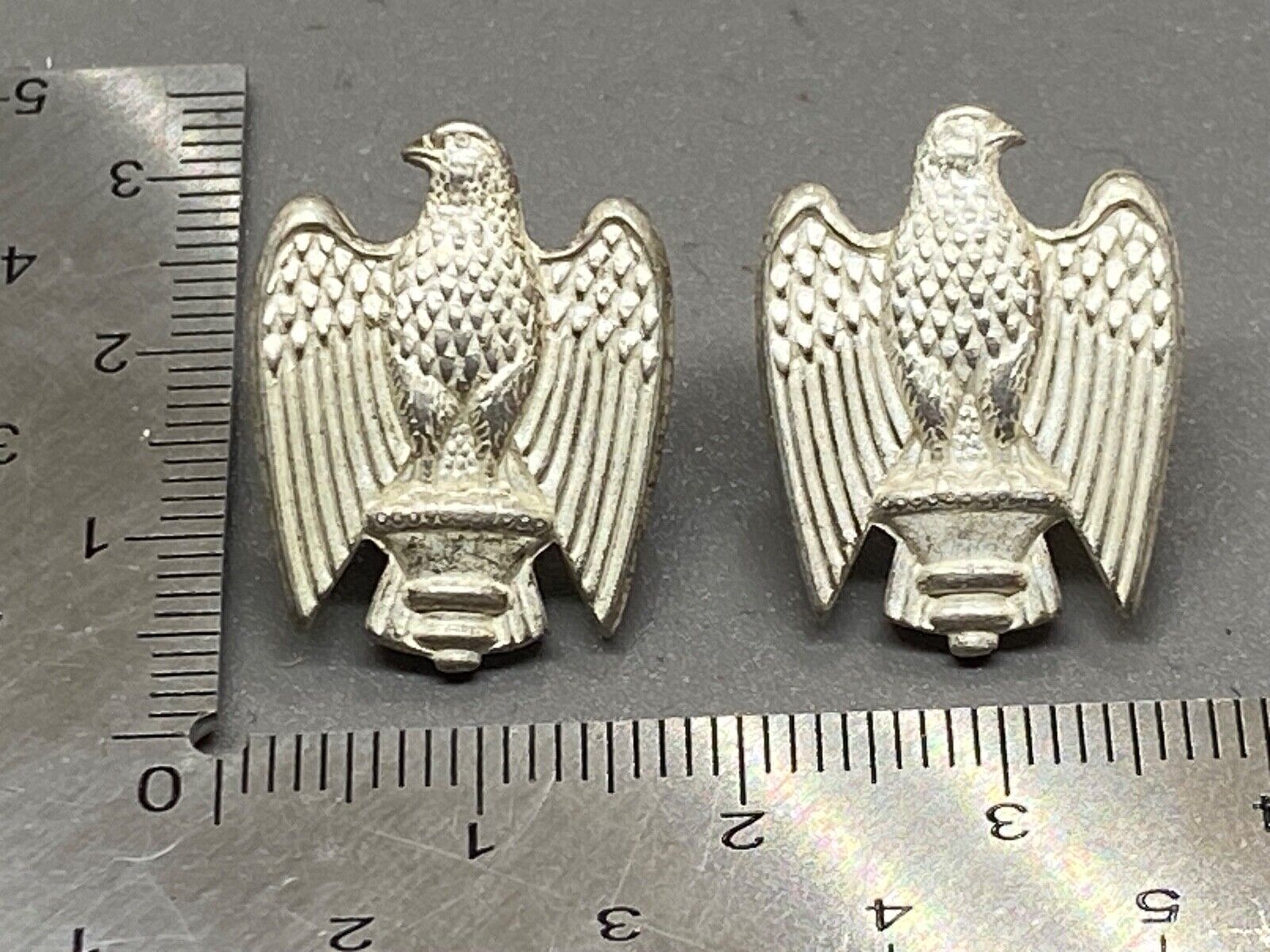 Original Pair of Egyptian Army Collar Badges with Silvered Finish - The Militaria Shop