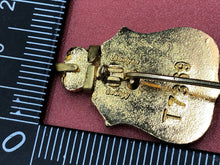 Charger l'image dans la galerie, Australian Army Returned & Services League of Australia Lapel / Tie Badge - The Militaria Shop