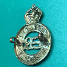 Load image into Gallery viewer, Original British Army Edward VIII The Life Guards Cap Badge - The Militaria Shop