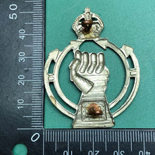 Load image into Gallery viewer, Original WW2 British Army Cap Badge - Royal Armoured Corps - Kings Crown - The Militaria Shop