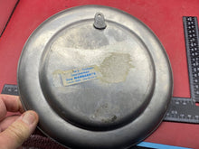 Charger l'image dans la galerie, Allied Mobile Force Commemorative Plate with Enamel Badge - ALLY EXPRESS Turkey - The Militaria Shop