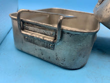 Charger l'image dans la galerie, Original WW2 British Army Soldiers Mess Tin Set - Two Piece - Fold Out Handles - The Militaria Shop
