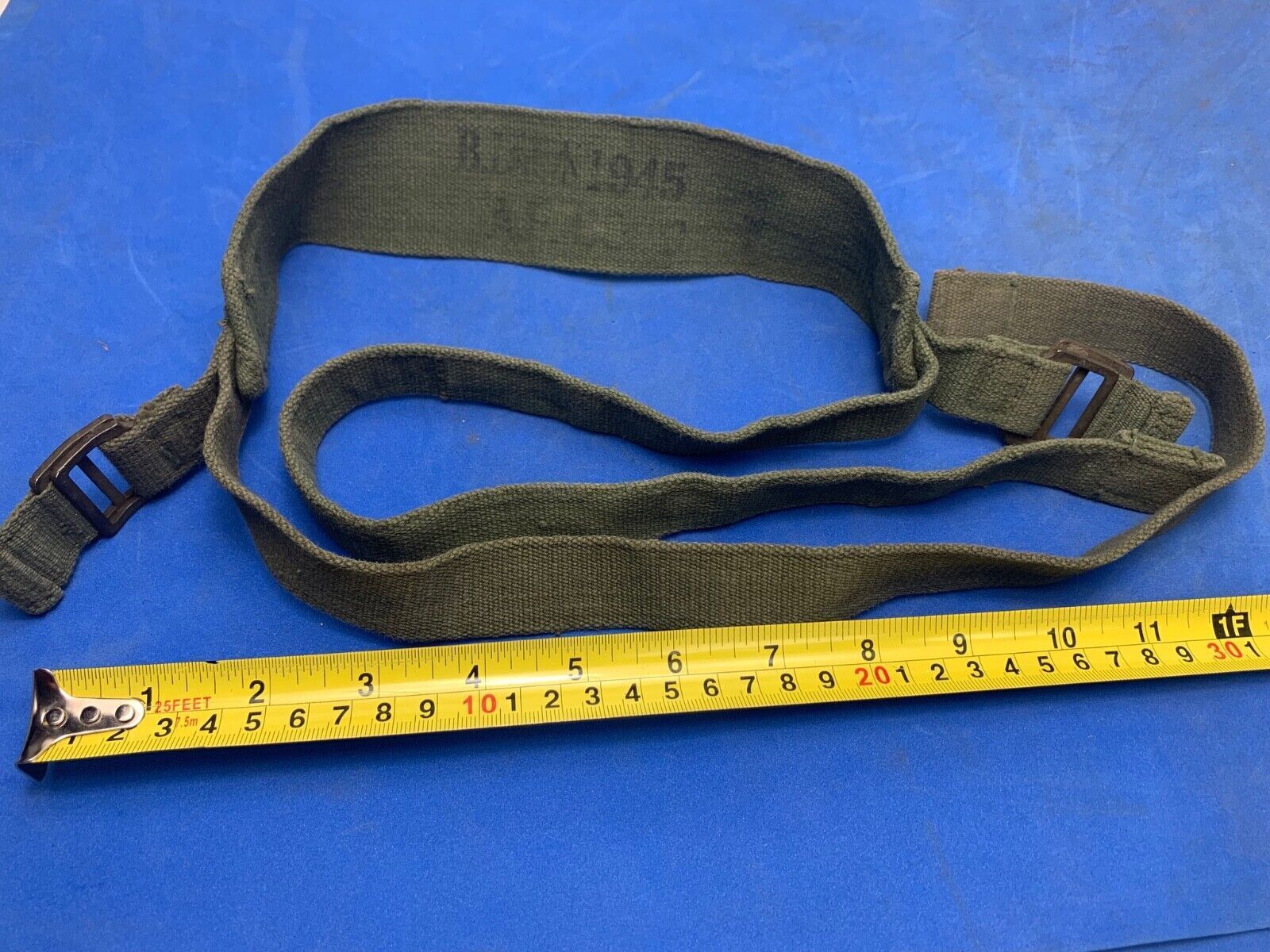 Original WW2 British Army 44 Pattern Shoulder Strap - 1945 Dated - The Militaria Shop