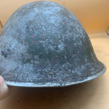 Load image into Gallery viewer, Original WW2 Onwards (1945-1952) British Army Mk4 Turtle Helmet - The Militaria Shop