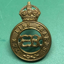 Load image into Gallery viewer, Original British Army Edward VIII The Life Guards Cap Badge - The Militaria Shop