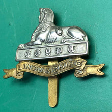 Load image into Gallery viewer, Original WW2 British Army Cap Badge - The Lincolnshire Regiment - The Militaria Shop