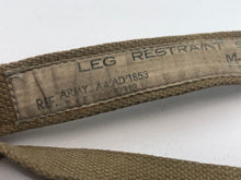 Charger l'image dans la galerie, Original British Army Paratroopers Leg Restraint Strap - WW2 37 Pattern - The Militaria Shop