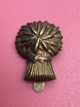 Load image into Gallery viewer, Original WW2 British Army Lothians & Border Horse Cap Badge - The Militaria Shop