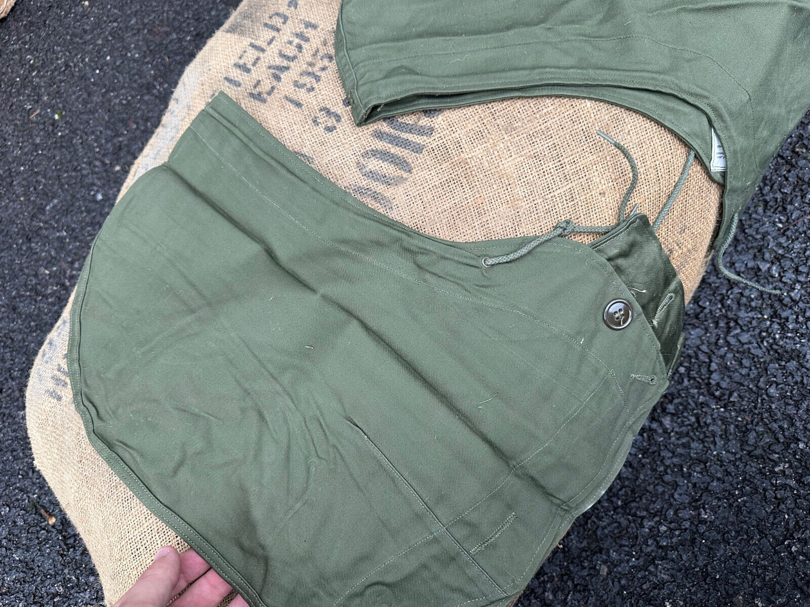 Original US Army M-1951 Field Jacket Smock Hood - WW2 44 Pattern - New Old Stock - The Militaria Shop