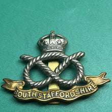 Load image into Gallery viewer, Original WW2 British Army South Staffordshire Regiment Cap Badge - The Militaria Shop