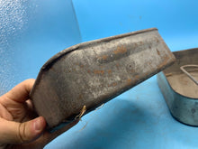 Charger l'image dans la galerie, Original WW2 British Army Soldiers Mess Tin Set - Two Piece - Fold Out Handles - The Militaria Shop