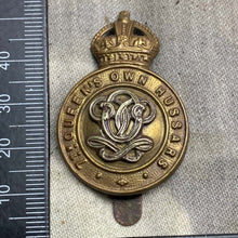 Load image into Gallery viewer, Original WW2 7th Queen's Own Hussars British Army Cap Badge - The Militaria Shop