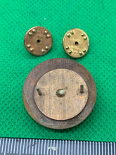 Charger l'image dans la galerie, Genuine US Army Collar Disc Badges Pair - Signal Corps - The Militaria Shop