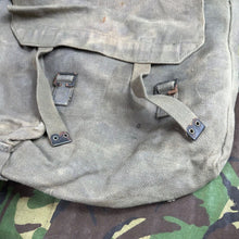 Charger l'image dans la galerie, British Army / RAF 37 Pattern Large Pack - WW2 Pattern -Used Condition Original - The Militaria Shop