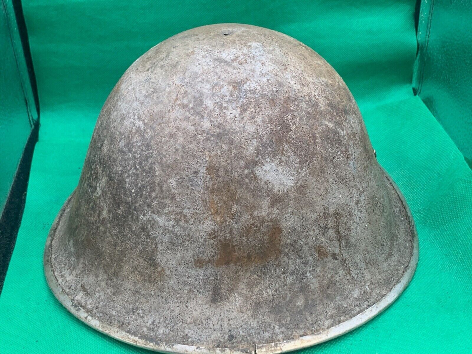 Original WW2 British Army / Canadian Army Mk3 Turtle Combat Helmet - The Militaria Shop