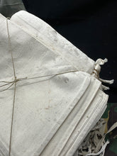 Charger l'image dans la galerie, Original WW2 British Army Mess Tin Cover / Dry Food Bag - New Old Stock - The Militaria Shop