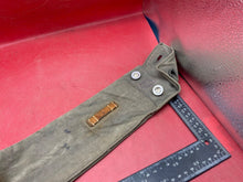 Lade das Bild in den Galerie-Viewer, Original WW2 Swiss Army / German Army Tent Pole / Zeltbahn Peg Bag - 1940 - The Militaria Shop