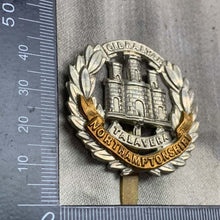 Charger l'image dans la galerie, Original WW2 Northamptonshire Regiment British Army Cap Badge - The Militaria Shop