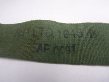 Lade das Bild in den Galerie-Viewer, Original WW2 British Army 44 Pattern Shoulder Cross Straps Set - 1945 Dated - The Militaria Shop