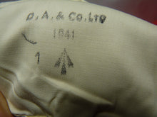 Charger l'image dans la galerie, Original WW2 British Army Gunners Winter White Gloves - Dated 1941 - The Militaria Shop