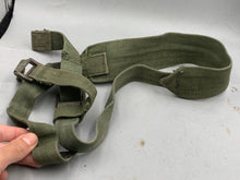 Load image into Gallery viewer, Original WW2 British Army 44 Pattern Shoulder Strap - The Militaria Shop