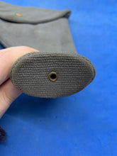 Load image into Gallery viewer, Original WW2 Royal Canadian Air Force RCAF 37 Pattern Pistol Holster - The Militaria Shop