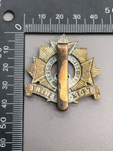 Load image into Gallery viewer, Original WW2 British Army Bedfordshire Regiment Cap Badge - The Militaria Shop