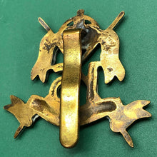 Load image into Gallery viewer, Original WW2 British Army 16th The Queen's Lancers Regiment Cap Badge - The Militaria Shop
