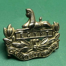 Load image into Gallery viewer, Original WW1/WW2 British Army Gloucestershire Regiment Cap Badge - The Militaria Shop