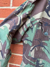 Load image into Gallery viewer, Original British Army 1968 Pattern Combat Smock Jacket - Size 1 - 40" Chest - The Militaria Shop