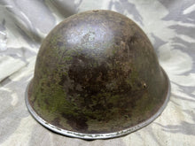 Charger l'image dans la galerie, Original WW2 British / Canadian Army Mk3 Turtle Helmet & Liner - The Militaria Shop