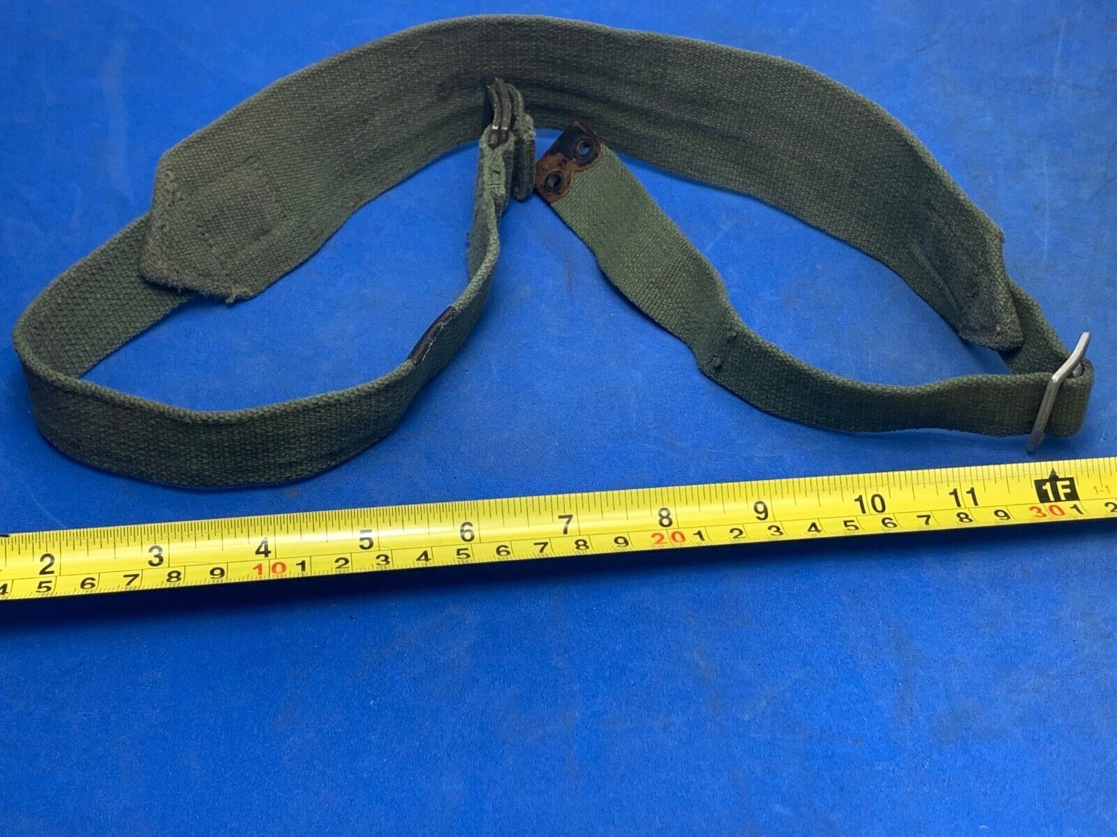 Original WW2 British Army 44 Pattern Shoulder Strap - 1945 Dated - The Militaria Shop