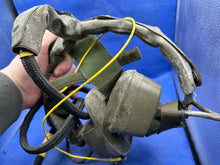 Charger l'image dans la galerie, Original British Army AFV / Air Crew Breifing Headset - FV2106853 - The Militaria Shop