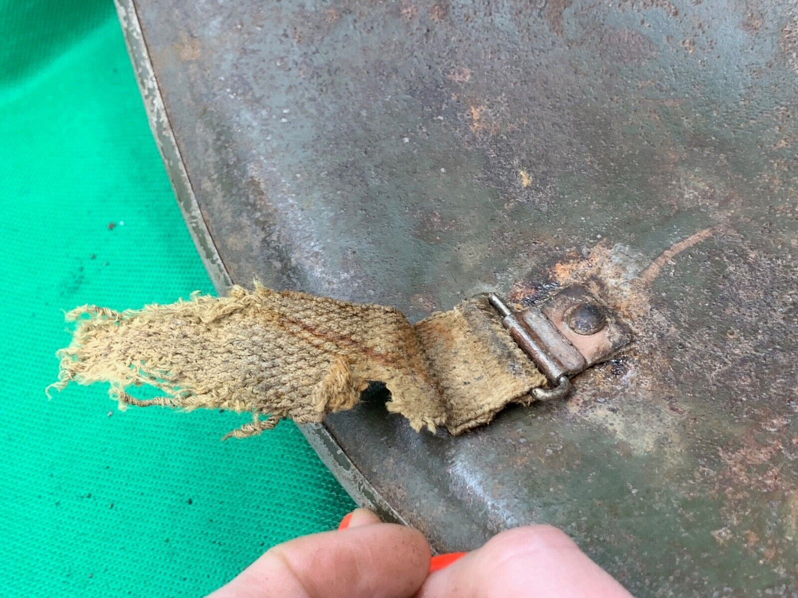 Genuine WW2 Canadian & British Army Helmet - Turtle Mk3 Helmet - The Militaria Shop