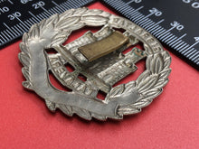 Load image into Gallery viewer, Original WW1/WW2 British Army Northamptonshire Regiment Cap Badge - The Militaria Shop